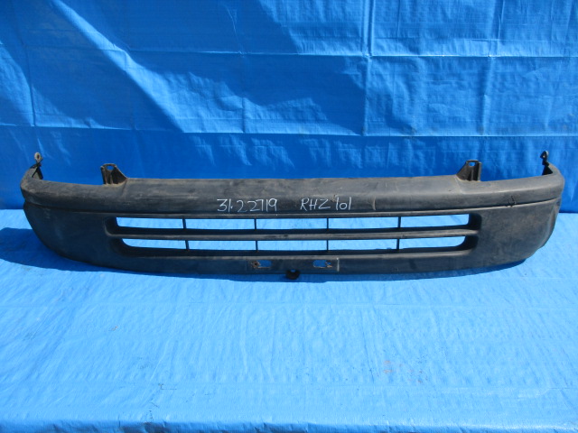Used Toyota Hiace BUMPER FRONT